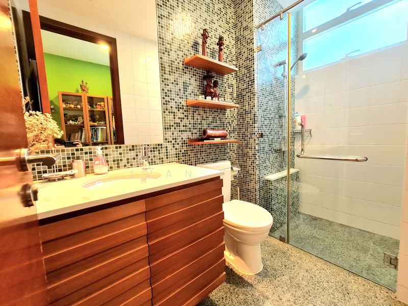 Gallop Green Condominium For Sale at S$ 9,200,000 | PropertyGuru Singapore - Bathroom
