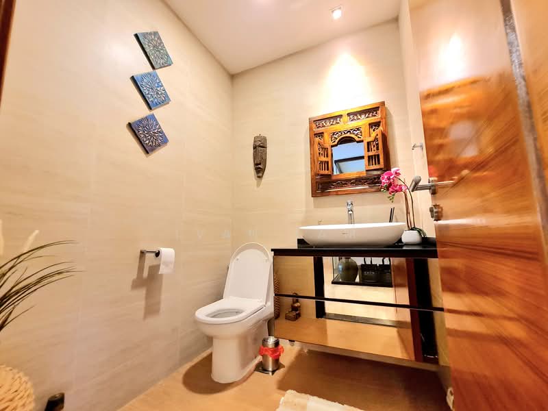 Gallop Green Condominium For Sale at S$ 9,200,000 | PropertyGuru Singapore - Bathroom