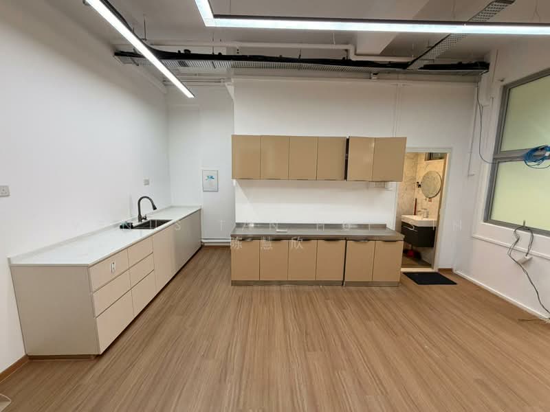 First Centre, 50 Serangoon North Avenue 4, 1,905 sqft, Light Industrial (B1) For Sale, by Venus Tan Hui Sin 陈慧欣, 500088877 - Kitchen - CommercialGuru.com.sg