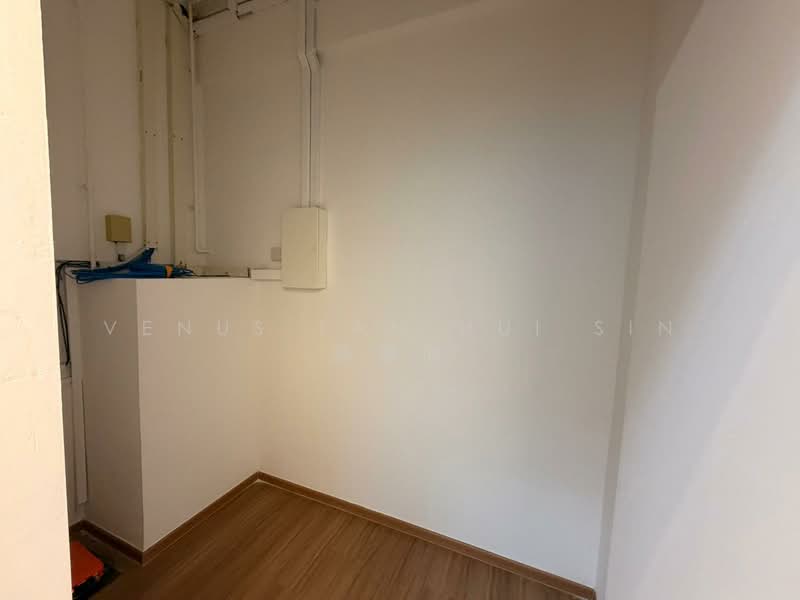 First Centre, 50 Serangoon North Avenue 4, 1,905 sqft, Light Industrial (B1) For Sale, by Venus Tan Hui Sin 陈慧欣, 500088877 - Interior - CommercialGuru.com.sg
