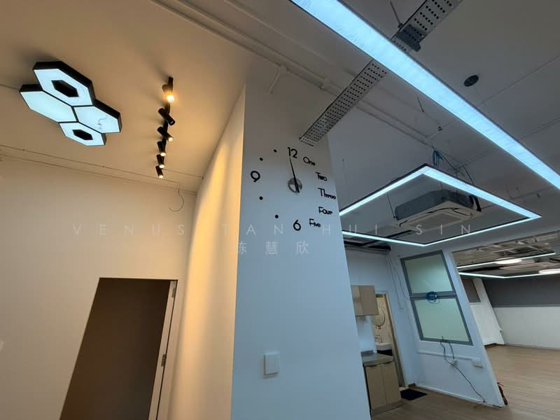 First Centre, 50 Serangoon North Avenue 4, 1,905 sqft, Light Industrial (B1) For Sale, by Venus Tan Hui Sin 陈慧欣, 500088877 - Interior - CommercialGuru.com.sg