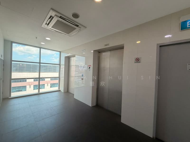First Centre, 50 Serangoon North Avenue 4, 1,905 sqft, Light Industrial (B1) For Sale, by Venus Tan Hui Sin 陈慧欣, 500088877 - Corridor - CommercialGuru.com.sg