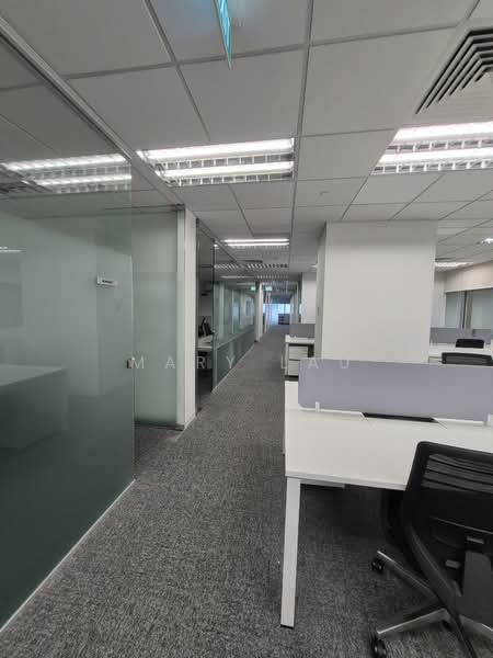 TripleOne Somerset, 111 Somerset Road, 4,424 sqft, Office For Rent, by Mary Lau, 500088878 - Interior - CommercialGuru.com.sg