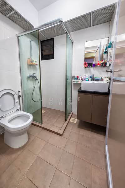 506B Yishun Avenue 4, 506B Yishun Avenue 4, 2 Bedrooms, 731 sqft, HDB Flat For Rent, by Joyce Ong, 500088882 - Bathroom - PropertyGuru.com.sg