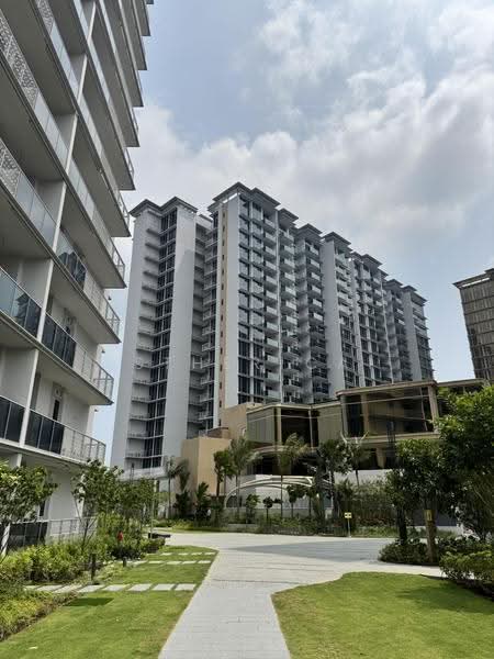 Grand Dunman, 18 Dunman Road, East Coast / Marine Parade, 3 Bedrooms, 926 sqft, Condominium For Sale, by Esther Cai, 500088886 - Exterior - PropertyGuru.com.sg