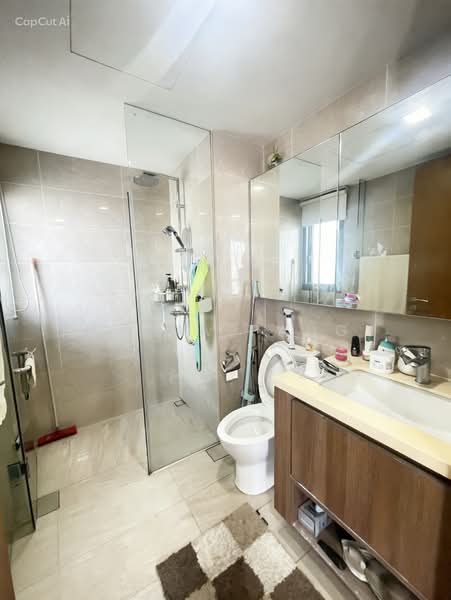 Kingsford Waterbay Condominium For Sale at S$ 1,600,000 | PropertyGuru Singapore - Bathroom