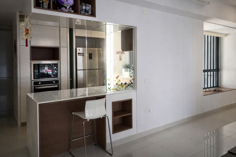 Coco Palms Condominium For Sale at S$ 2,400,000 | PropertyGuru Singapore - Kitchen