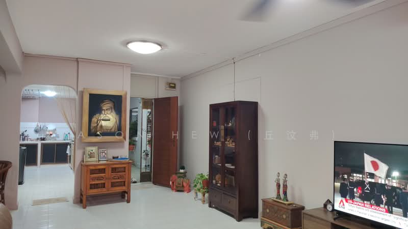 786 Yishun Ring Road HDB Flat For Sale at S$ 699,999 | PropertyGuru Singapore - Living Room