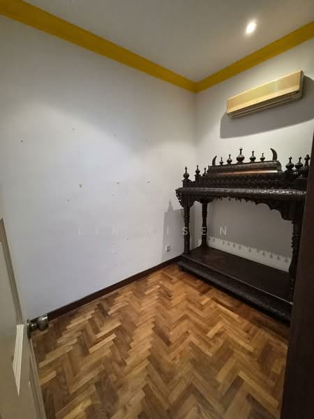 Begonia Drive 2nd Level Rental For Family!, Begonia Drive, Yio Chu Kang Road,Seletar Road, Greenwich,Ang Mo Kio, Sengkang West, 4 Bedrooms, 2,444 sqft, Semi-Detached House For Rent, by Lin Yisen, 500088900 - Helper's Room - PropertyGuru.com.sg