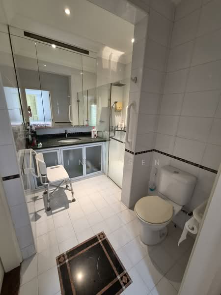 Begonia Drive 2nd Level Rental For Family!, Begonia Drive, Yio Chu Kang Road,Seletar Road, Greenwich,Ang Mo Kio, Sengkang West, 4 Bedrooms, 2,444 sqft, Semi-Detached House For Rent, by Lin Yisen, 500088900 - Master Bathroom - PropertyGuru.com.sg