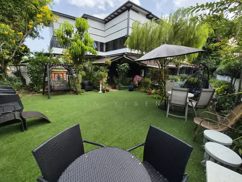 Begonia Drive 2nd Level Rental For Family!, Begonia Drive, Yio Chu Kang Road,Seletar Road, Greenwich,Ang Mo Kio, Sengkang West, 4 Bedrooms, 2,444 sqft, Semi-Detached House For Rent, by Lin Yisen, 500088900 - Peaceful Garden - PropertyGuru.com.sg