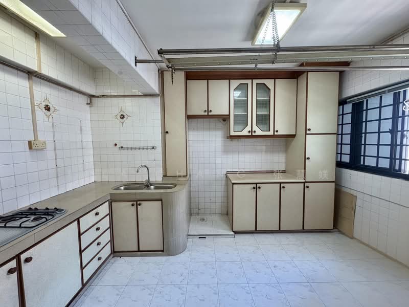 3 Joo Chiat Road HDB Flat For Sale at S$ 649,900 | PropertyGuru Singapore - Kitchen
