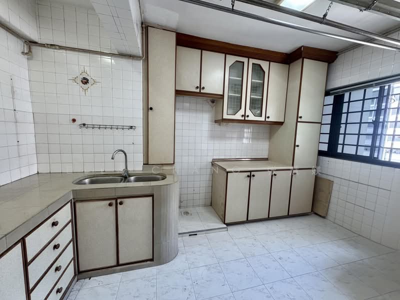 3 Joo Chiat Road HDB Flat For Sale at S$ 649,900 | PropertyGuru Singapore - Kitchen