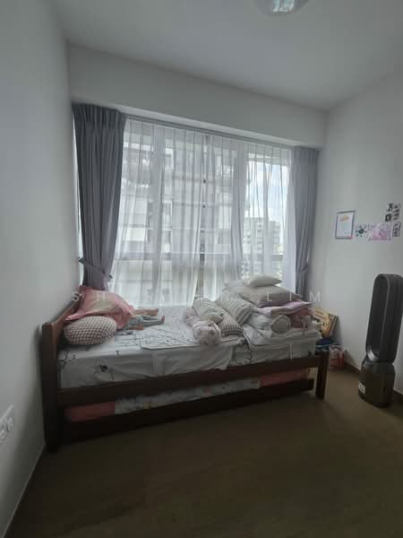 The Florence Residences Condominium For Sale at S$ 2,350,000 | PropertyGuru Singapore - Bedroom