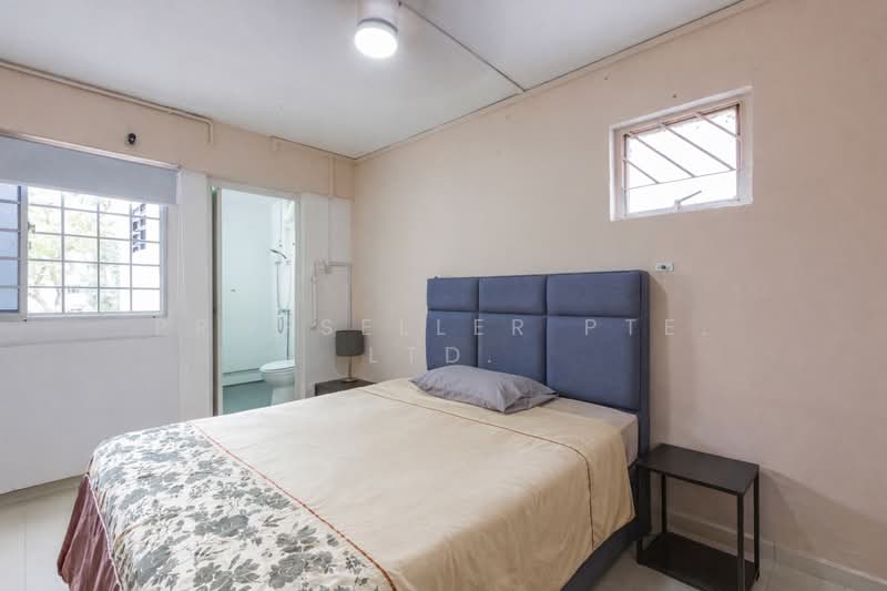 110 Yishun Ring Road HDB Flat For Sale at S$ 428,888 | PropertyGuru Singapore - Bedroom
