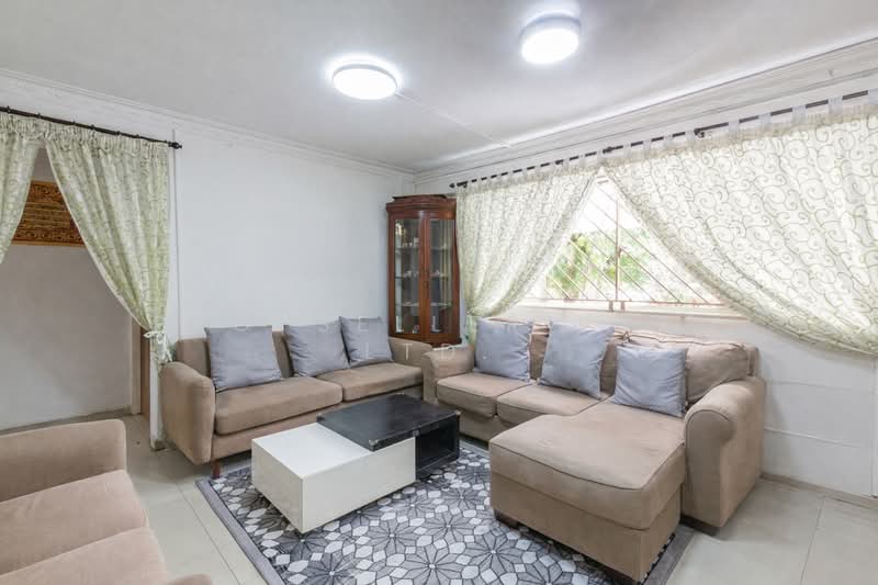 110 Yishun Ring Road HDB Flat For Sale at S$ 428,888 | PropertyGuru Singapore - Living Room