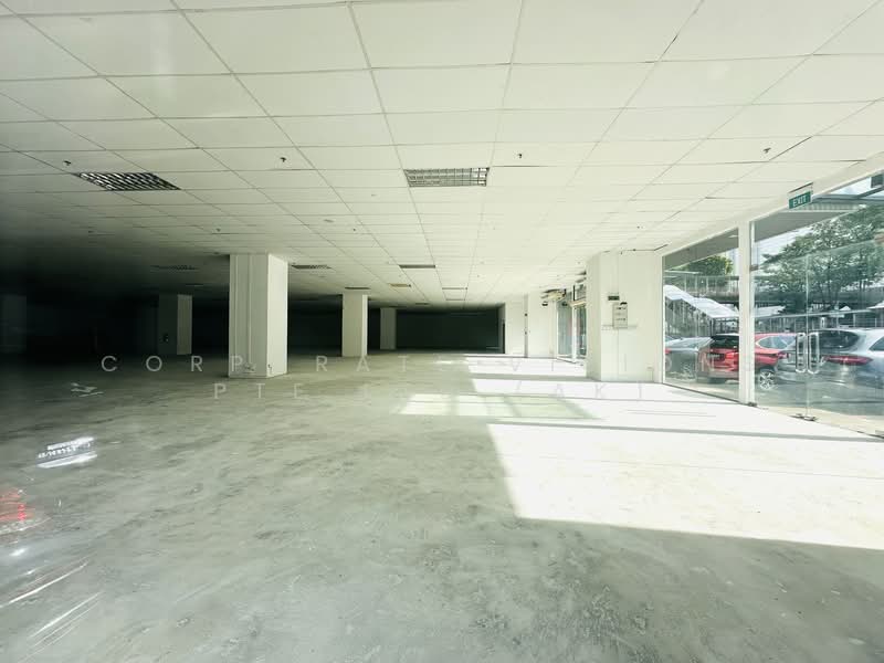 6 METER WAREHOUSE NEAR IMM, SERVICE CTR. Hi Power, 6MT Lifts. Tenant Can propose Sub division, , 39,000 sqft, Light Industrial (B1) For Rent, by Corporate Visions Pte Ltd (AK), 500088930 - Interior - CommercialGuru.com.sg