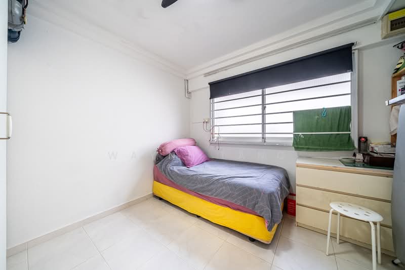 858 Tampines Avenue 5 HDB Flat For Sale at S$ 1,100,000 | PropertyGuru Singapore - Bedroom