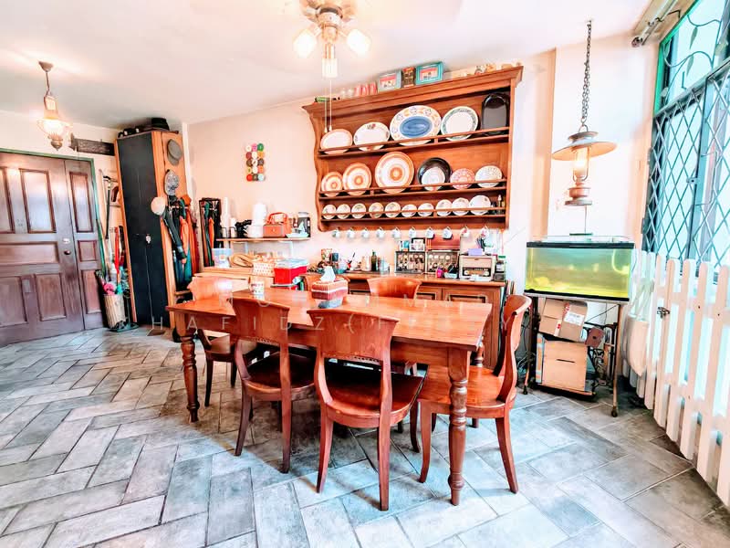 469 Segar Road HDB Flat For Sale at S$ 550,000 | PropertyGuru Singapore - Dining Room