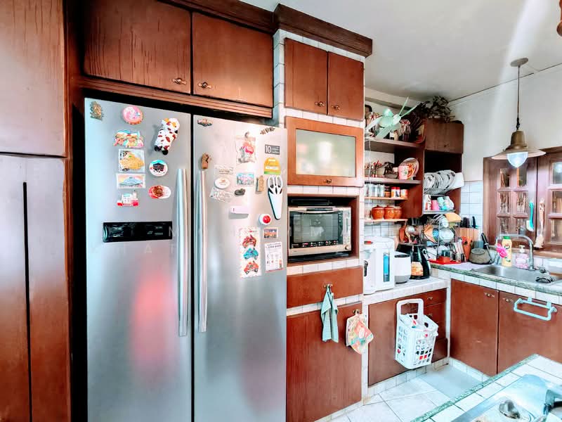 469 Segar Road HDB Flat For Sale at S$ 550,000 | PropertyGuru Singapore - Kitchen