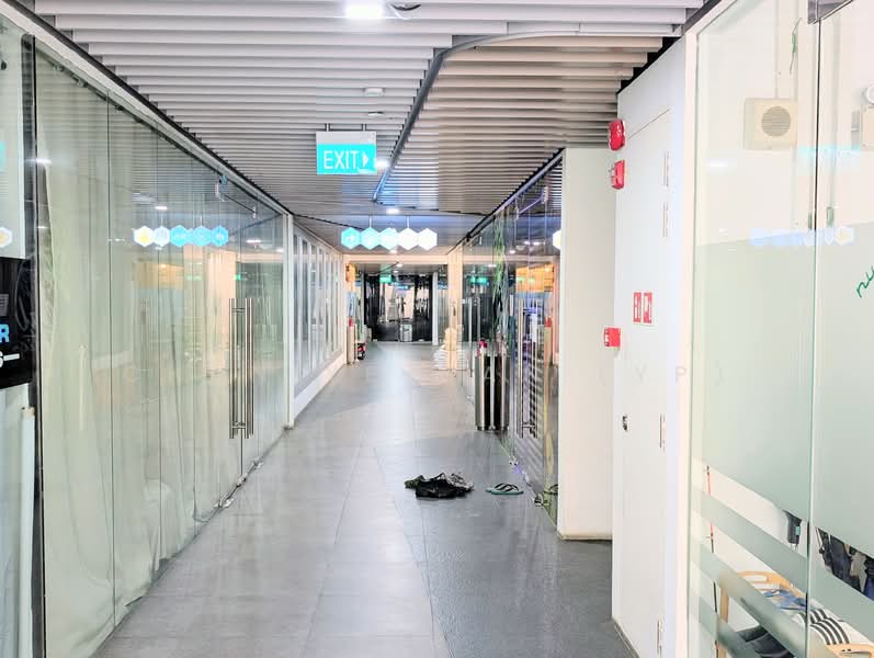 Hexacube, 160 Changi Road, 560 sqft, Mall Shop For Rent, by Chan Ye-Pan (YP), 500088960 - Corridor - CommercialGuru.com.sg