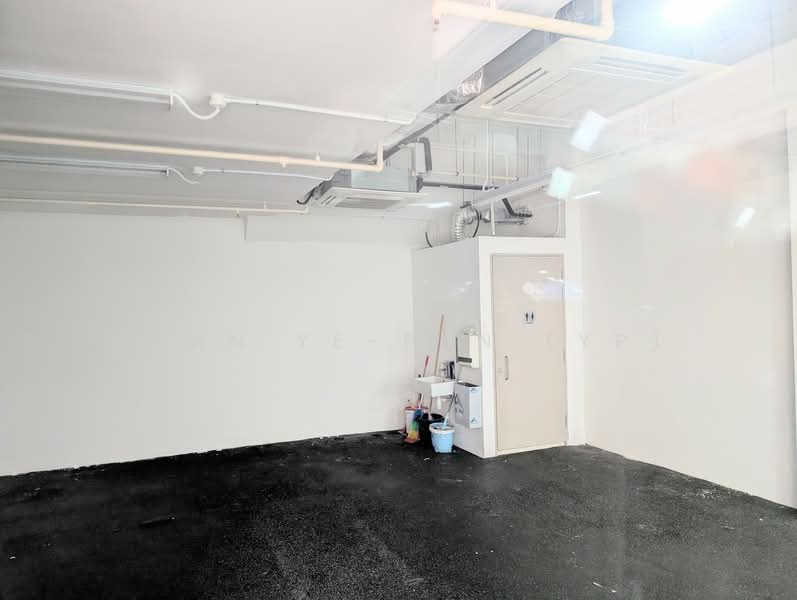 Hexacube, 160 Changi Road, 560 sqft, Mall Shop For Rent, by Chan Ye-Pan (YP), 500088960 - Interior - CommercialGuru.com.sg