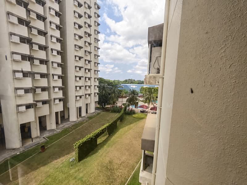 Bullion Park Condominium For Sale at S$ 1,880,000 | PropertyGuru Singapore - Exterior