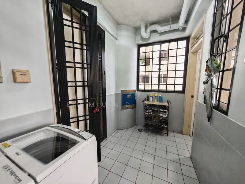 Bullion Park Condominium For Sale at S$ 1,880,000 | PropertyGuru Singapore - Interior