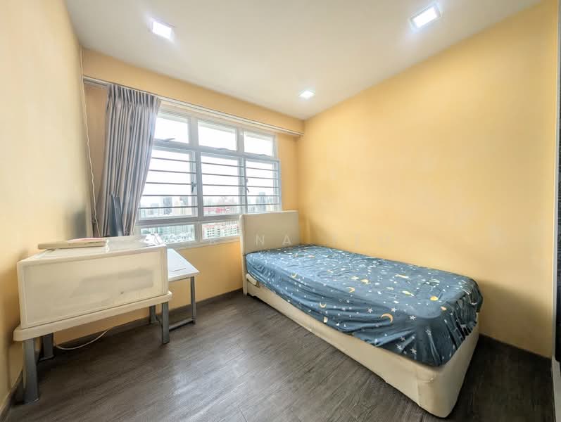 10A Boon Tiong Road HDB Flat For Sale at S$ 958,888 | PropertyGuru Singapore - Bedroom