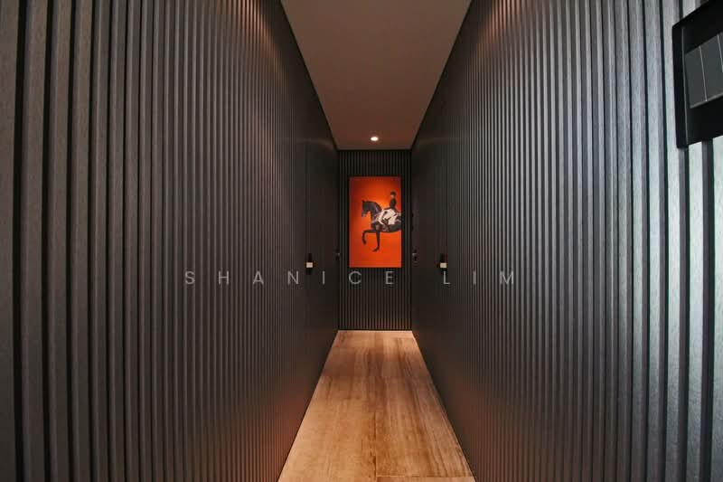 Queens, 16 Stirling Road, 3 Bedrooms, 1,195 sqft, Condominium For Rent, by Shanice Lim, 500088993 - Corridor - PropertyGuru.com.sg