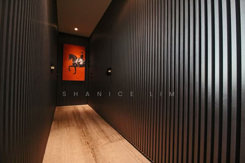 Queens, 16 Stirling Road, 3 Bedrooms, 1,195 sqft, Condominium For Rent, by Shanice Lim, 500088993 - Corridor - PropertyGuru.com.sg