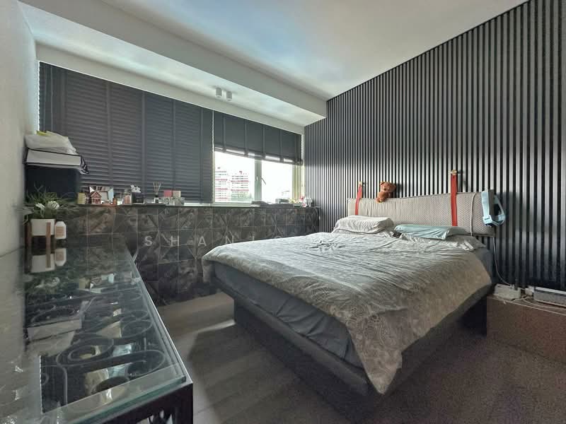 Queens, 16 Stirling Road, 3 Bedrooms, 1,195 sqft, Condominium For Rent, by Shanice Lim, 500088993 - Bedroom - PropertyGuru.com.sg