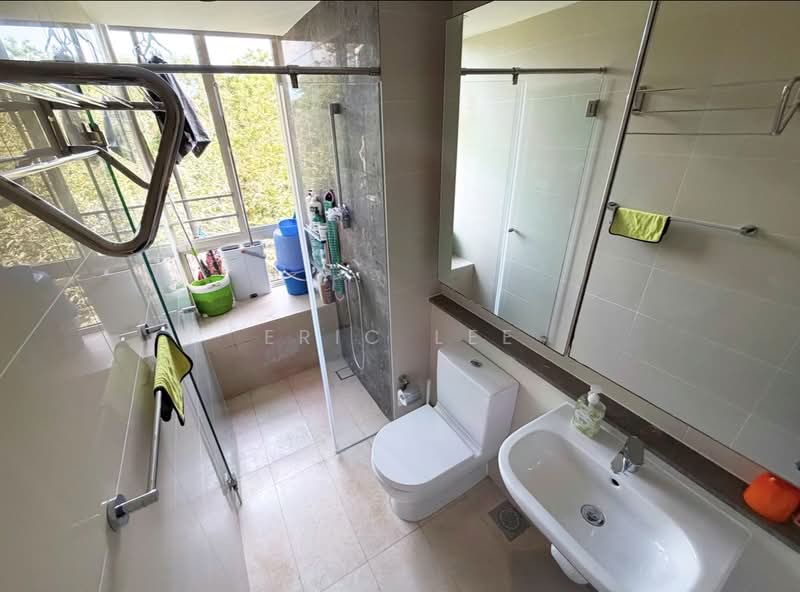 Flamingo Valley Condominium For Sale at S$ 1,879,999 | PropertyGuru Singapore - Bathroom