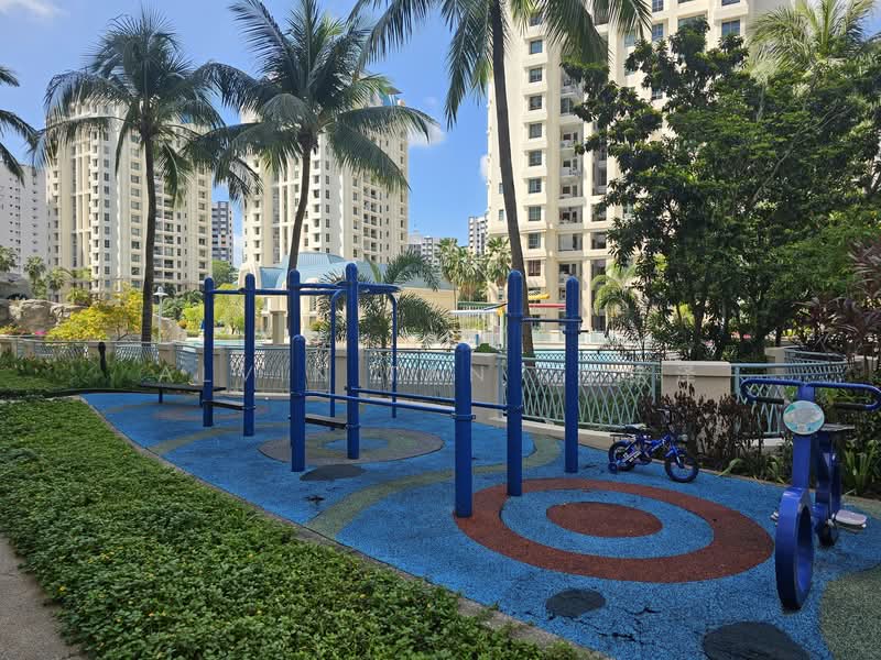 Aquarius By The Park Condominium For Sale at S$ 1,880,000 | PropertyGuru Singapore - Exterior