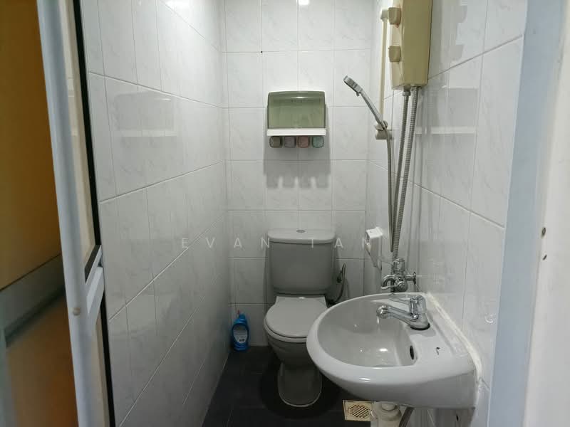 Parc Oasis, 35 Jurong East Avenue 1, Room Rental, 80 sqft, Condominium For Rent, by Evan Tan, 500089029 - PropertyGuru.com.sg