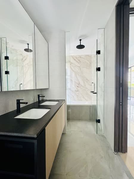 Jervois Mansion, 10 Jervois Close, 3 Bedrooms, 1,475 sqft, Condominium For Rent, by Evelyn Chan, 500089032 - Master Bathroom - PropertyGuru.com.sg