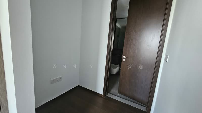 Tembusu Grand Condominium For Sale at S$ 1,409,000 | PropertyGuru Singapore - Bathroom