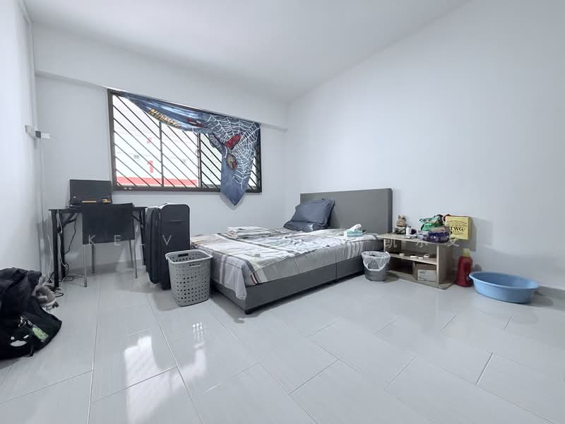 714 Jurong West Street 71 HDB Flat For Sale at S$ 830,000 | PropertyGuru Singapore - Bedroom