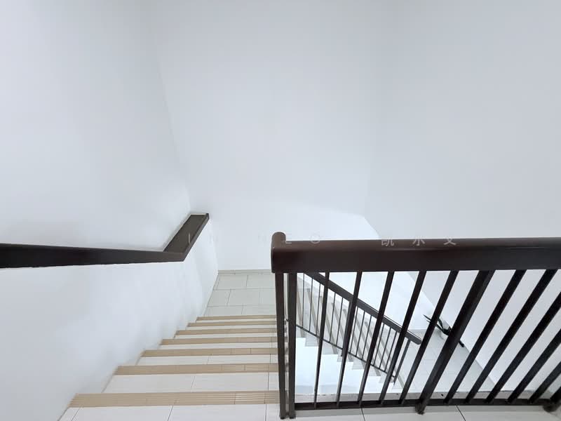 714 Jurong West Street 71 HDB Flat For Sale at S$ 830,000 | PropertyGuru Singapore - Interior