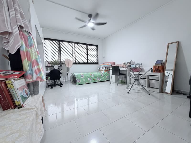 714 Jurong West Street 71 HDB Flat For Sale at S$ 830,000 | PropertyGuru Singapore - Interior
