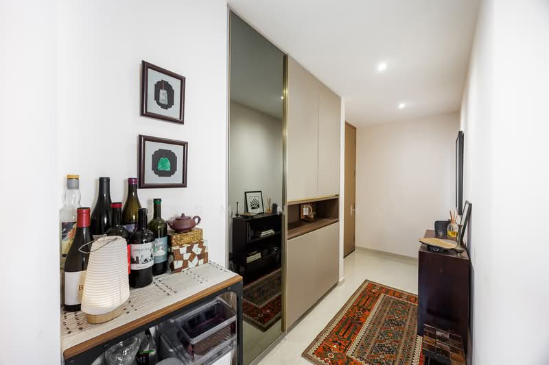 Whistler Grand Condominium For Sale at S$ 2,080,000 | PropertyGuru Singapore - Interior