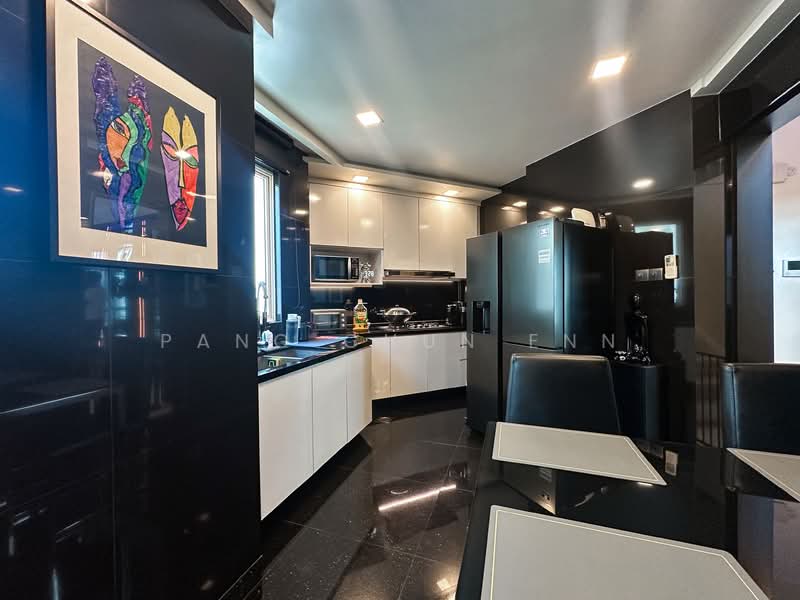 The Petals, 85 Hillview Avenue, 2 Bedrooms, 1,938 sqft, Condominium For Rent, by Pang Chun Enn, 500089053 - Kitchen - PropertyGuru.com.sg