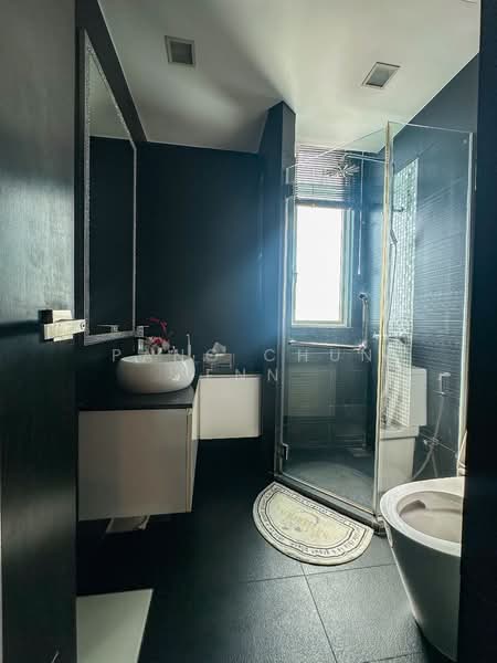 The Petals, 85 Hillview Avenue, 2 Bedrooms, 1,938 sqft, Condominium For Rent, by Pang Chun Enn, 500089053 - Bathroom - PropertyGuru.com.sg