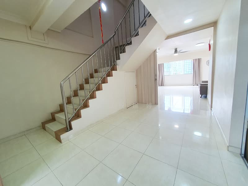 230 Hougang Avenue 1 HDB Flat For Sale at S$ 1,288,000 | PropertyGuru Singapore - Interior