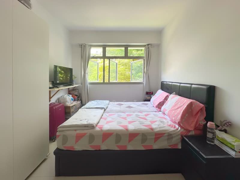 494J  Tampines Street 45 HDB Flat For Sale at S$ 850,000 | PropertyGuru Singapore - Bedroom