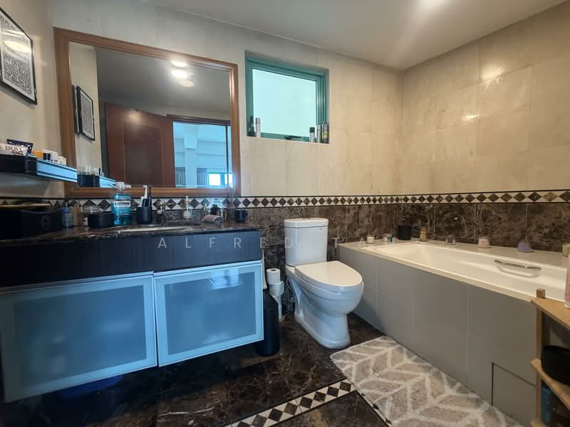 Southaven II, 33 Hindhede Walk, 6 Bedrooms, 5,177 sqft, Condominium For Rent, by Alfred Tan, 500089095 - Bathroom - PropertyGuru.com.sg