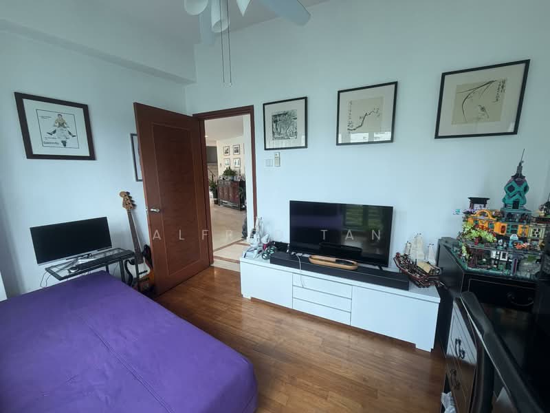 Southaven II, 33 Hindhede Walk, 6 Bedrooms, 5,177 sqft, Condominium For Rent, by Alfred Tan, 500089095 - study - PropertyGuru.com.sg