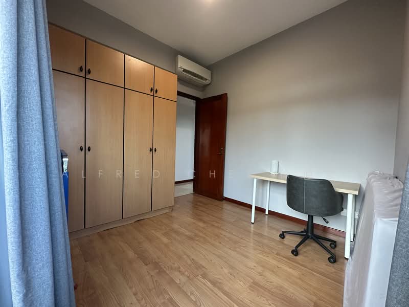 Costa Rhu, 3 Rhu Cross, 2 Bedrooms, 990 sqft, Condominium For Rent, by Alfred Chee 徐仲宏, 500089104 - Common Bedroom - PropertyGuru.com.sg