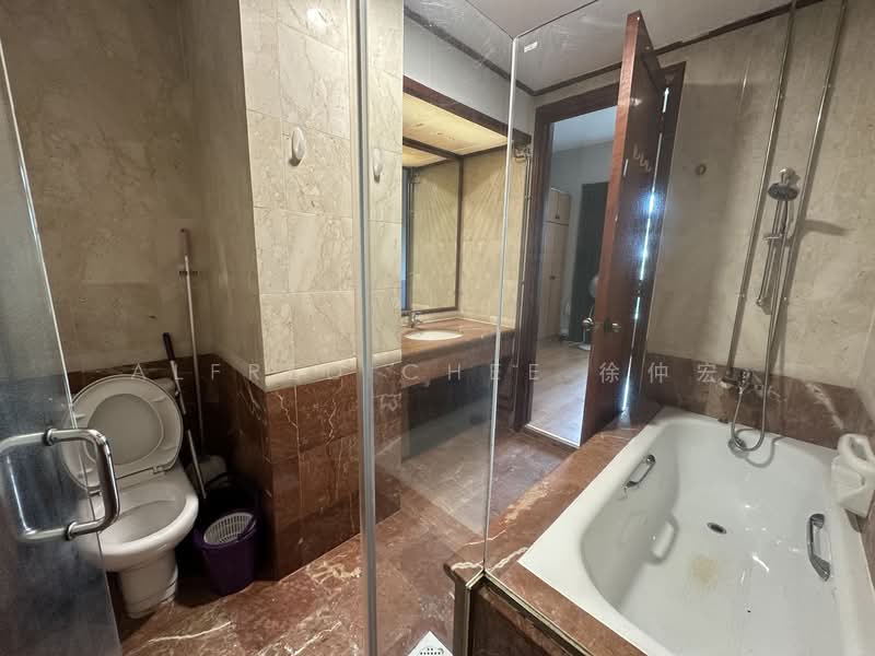 Costa Rhu, 3 Rhu Cross, 2 Bedrooms, 990 sqft, Condominium For Rent, by Alfred Chee 徐仲宏, 500089104 - Master Bathroom - PropertyGuru.com.sg