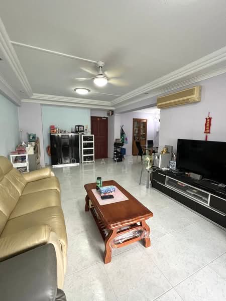 463 Pasir Ris Street 41 HDB Flat For Sale at S$ 880,000 | PropertyGuru Singapore - Living Room